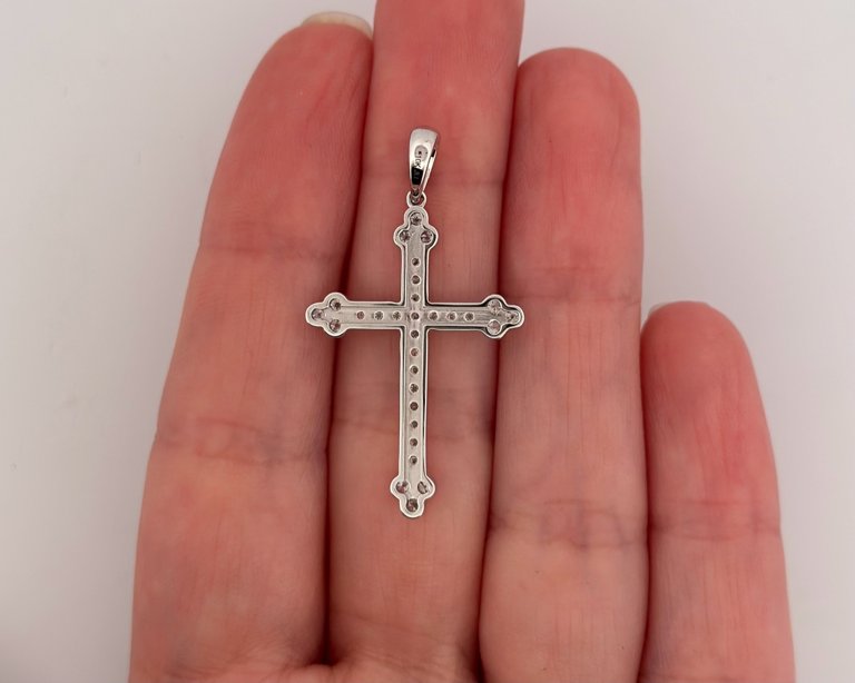 10K White Gold Diamond Cross Pendant