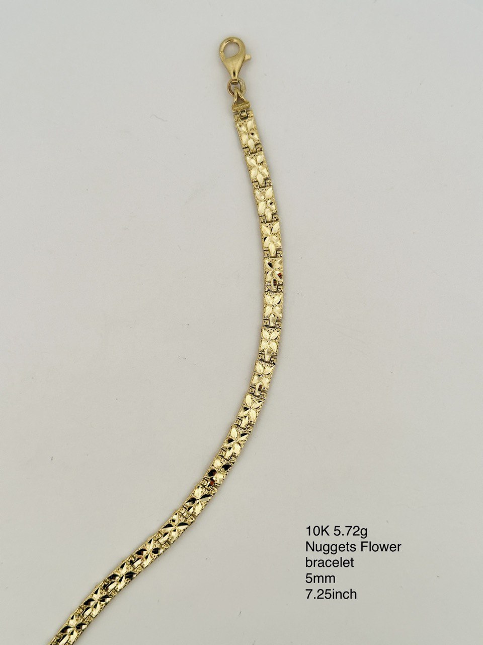 10K Yellow Gold Nuggets Flower Bracelet - 5MM