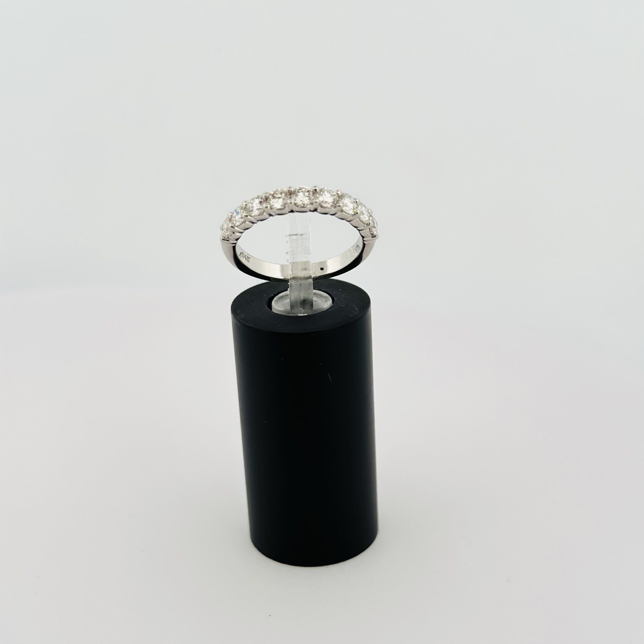 14K Gold Diamond Band - 1.03ctw