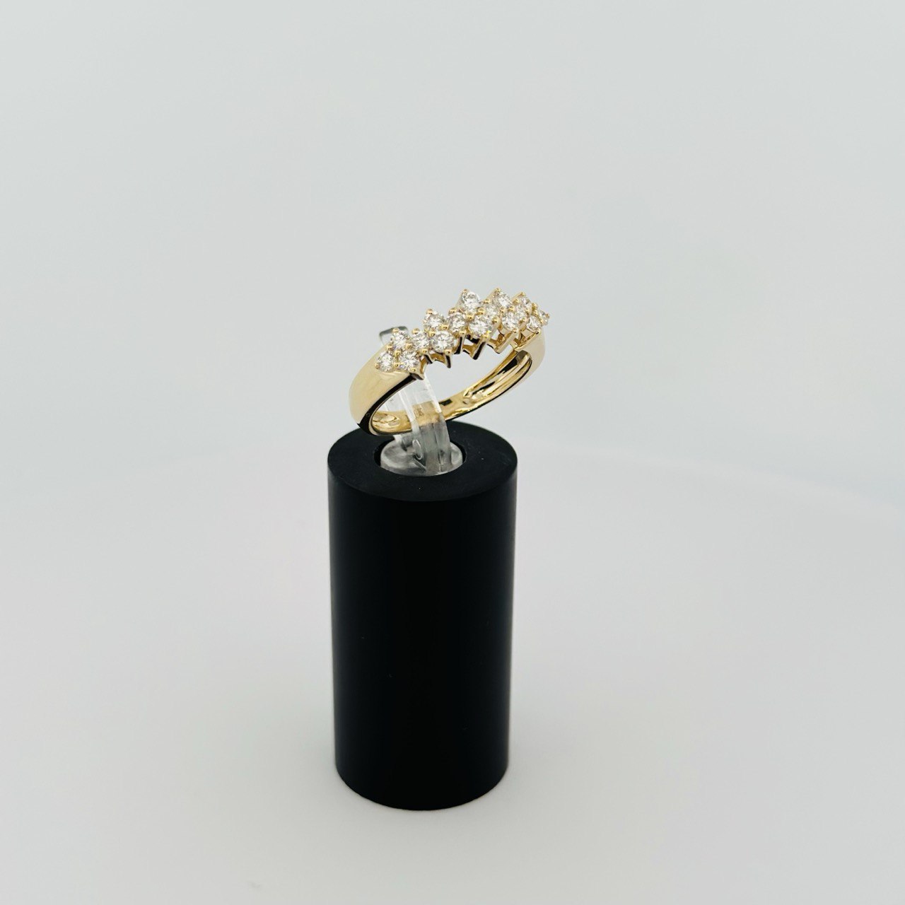 14K Gold Diamond Band - 0.58ctw