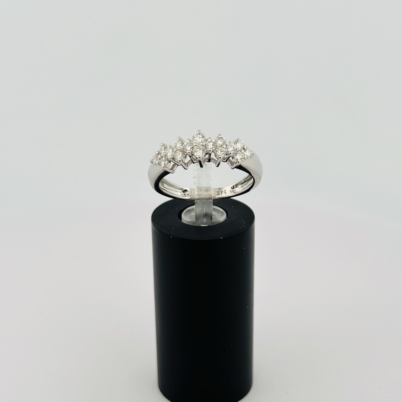 14K Gold Diamond Band - 0.58ctw