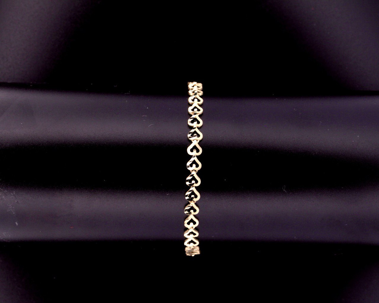 10K Yellow Gold Dia-Cut Heart Bracelet - 4.9MM