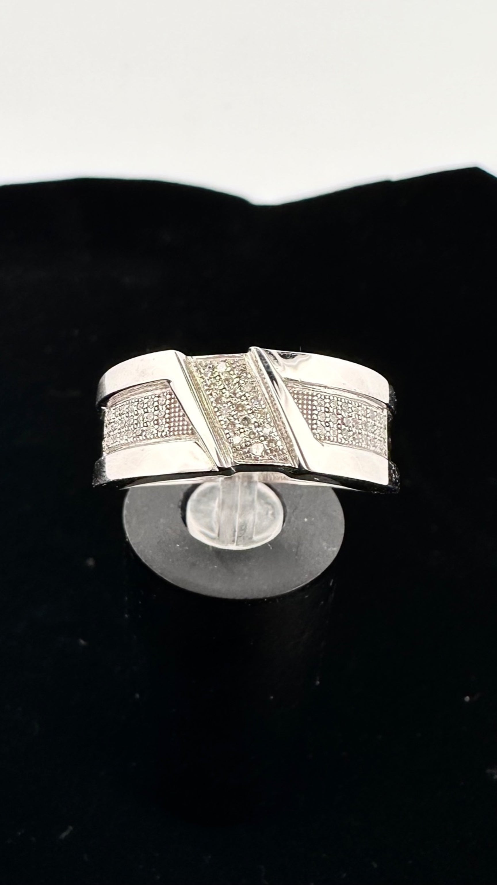 10K Diamond Band- Gold - 1