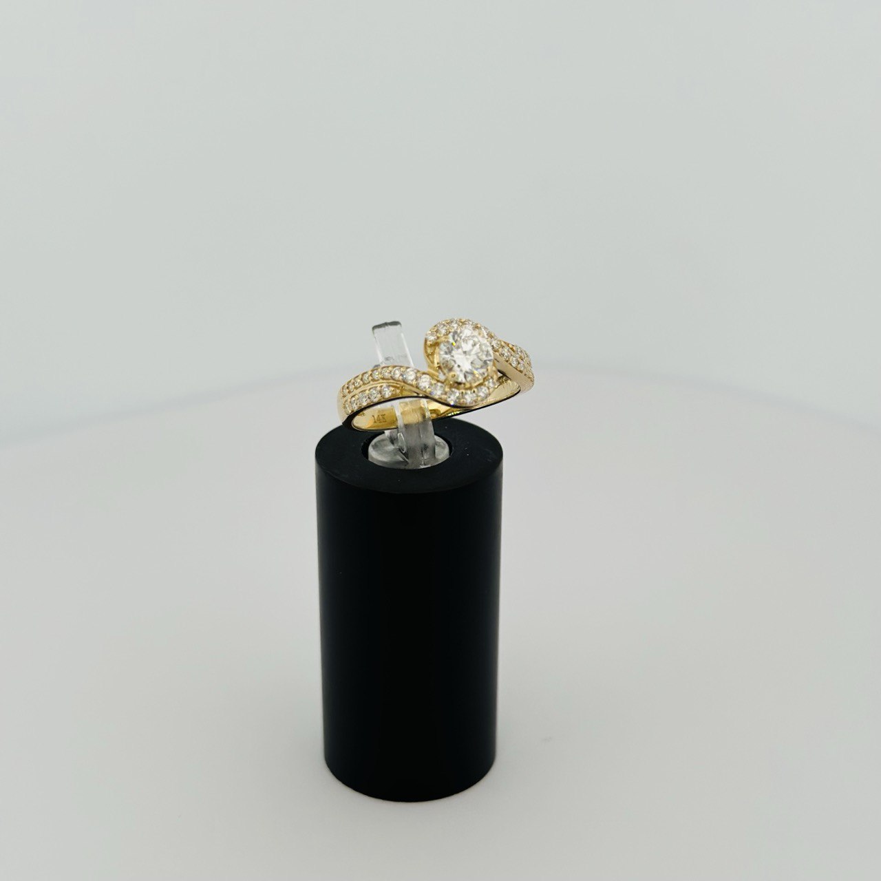 14K Gold Halo Diamond Ring
