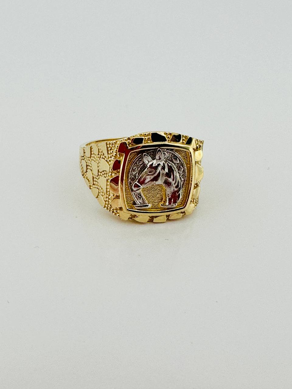 10K Horseshoe Ring