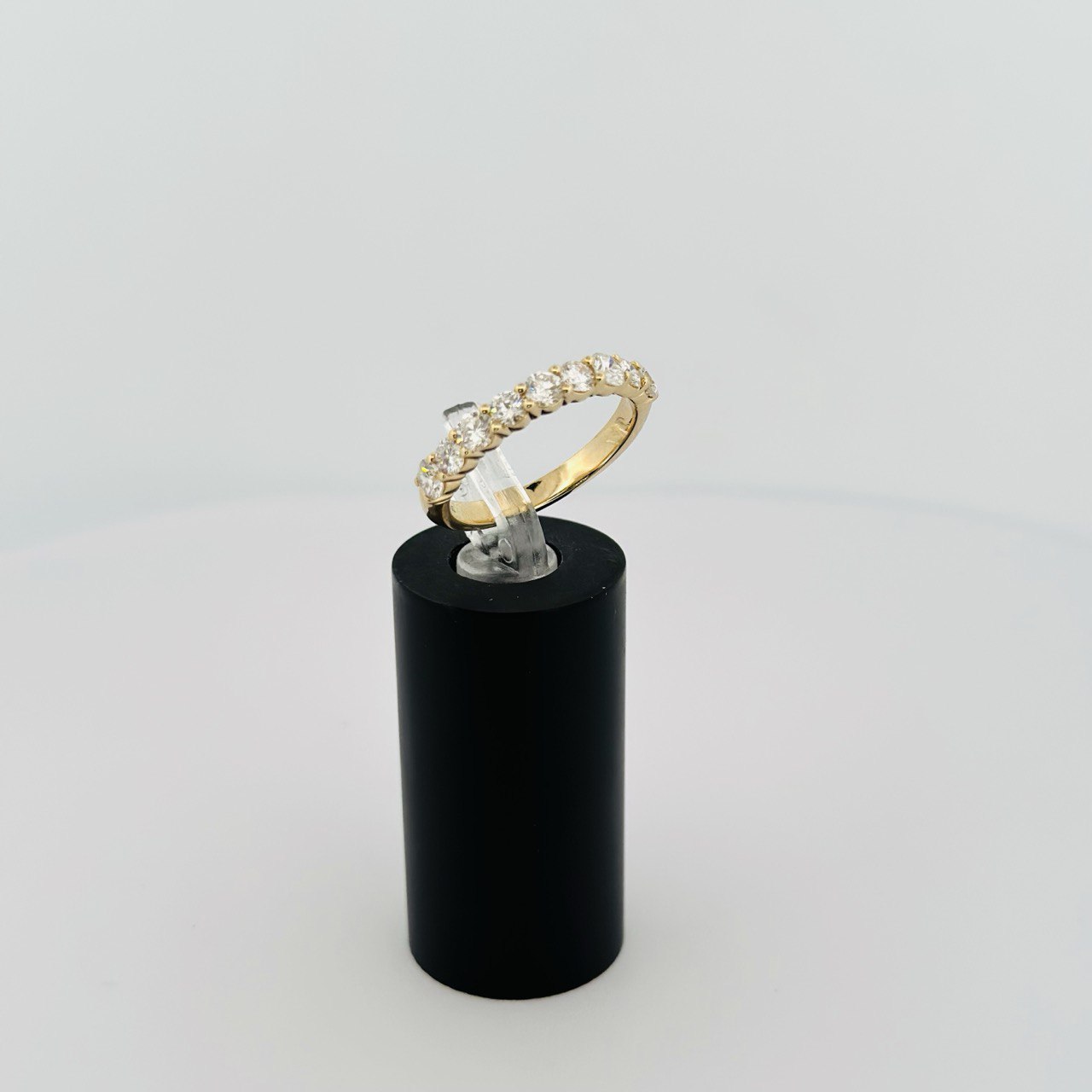 14K Gold Diamond Band - 1.03ctw